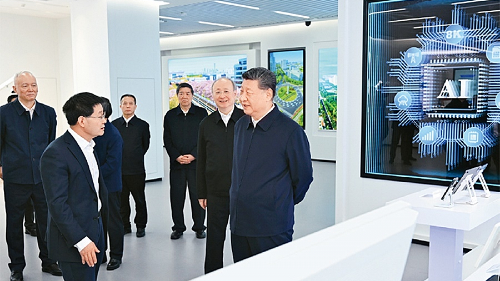Chủ tịch Trung Quốc yêu cầu nhanh gỡ “nút thắt” các ngành công nghiệp tương lai