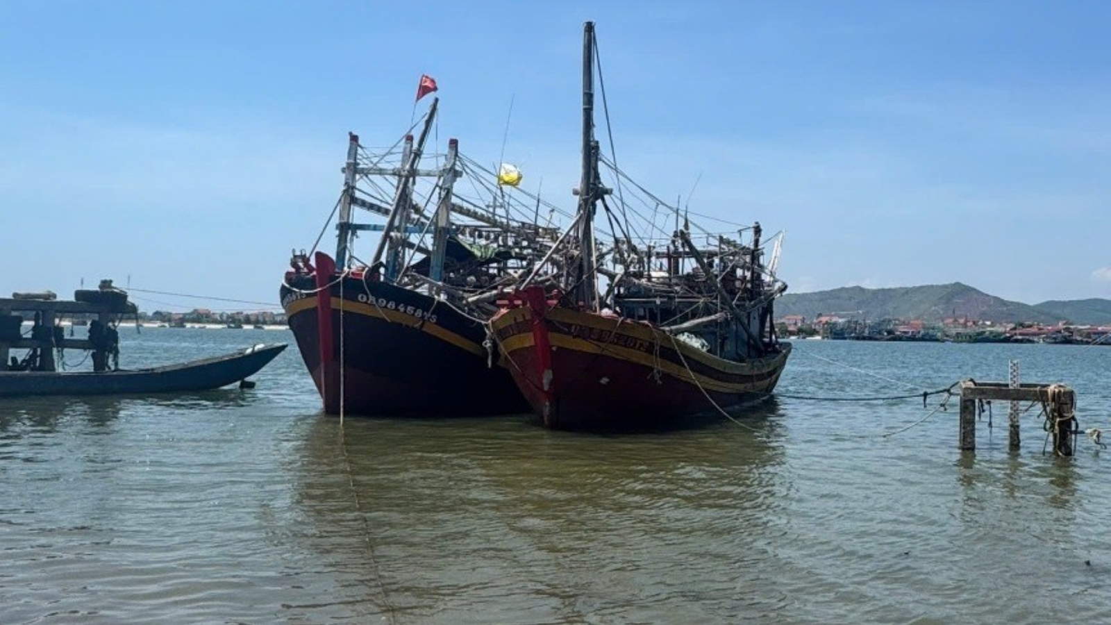 Xử phạt 160 triệu đồng đối với chủ tàu cá vi phạm quy định về khai thác thủy sản