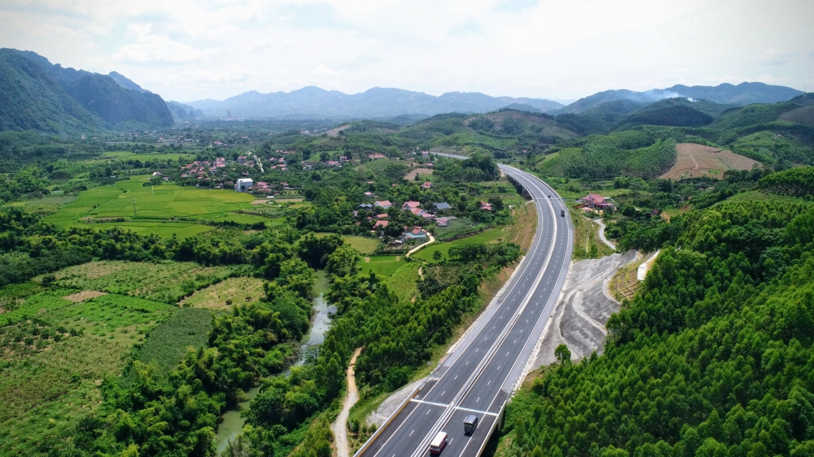Phú Thọ đề xuất được giao quản lý, đầu tư tuyến cao tốc Việt Trì - Hòa Bình