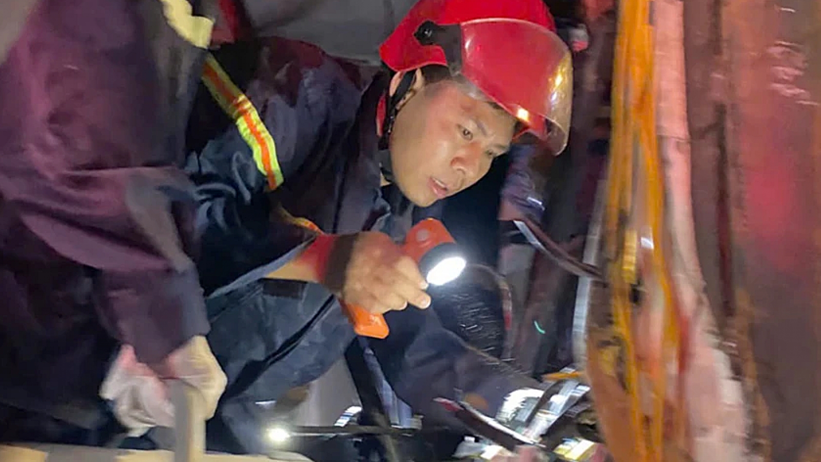 Nhiều người Hà Nội đi du lịch bị thương trong vụ tai nạn trên cao tốc qua Hà Tĩnh