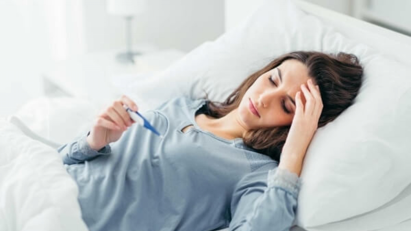 Bị sốt cao nên nhớ 7 cách giúp hạ nhiệt ngay tại nhà