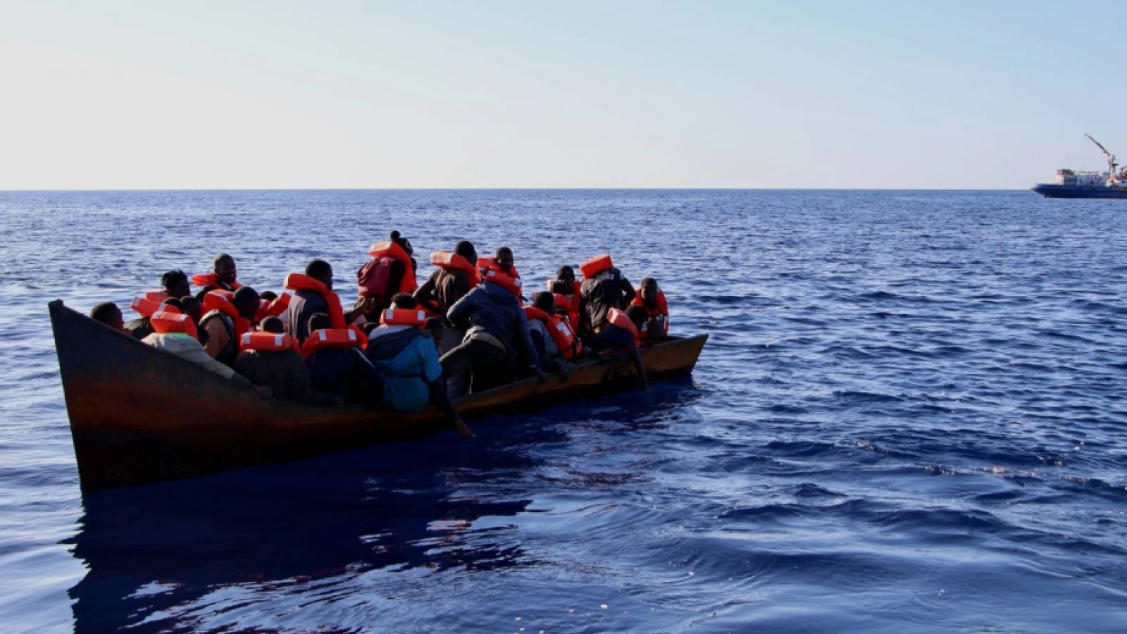 Hơn 1.000 người di cư châu Phi được giải cứu ngoài khơi Mauritania