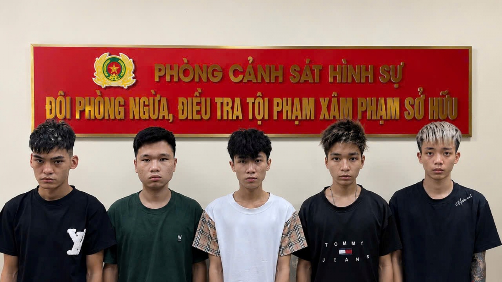 Khởi tố 5 đối tượng cướp tài sản của thiếu niên trên địa bàn Hải Phòng
