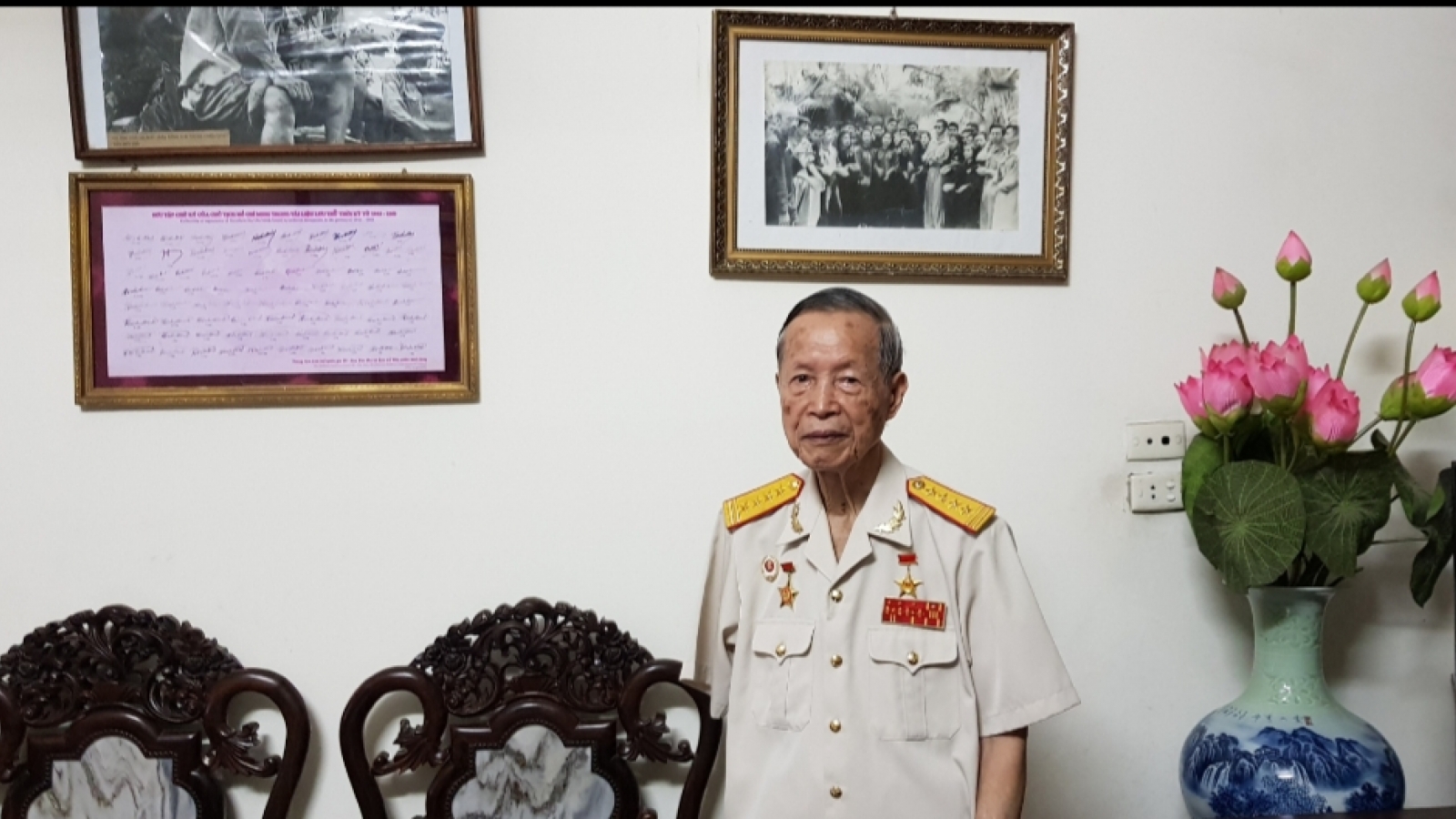 Đại tá, Anh hùng lực lượng vũ trang nhân dân La Văn Cầu từ trần