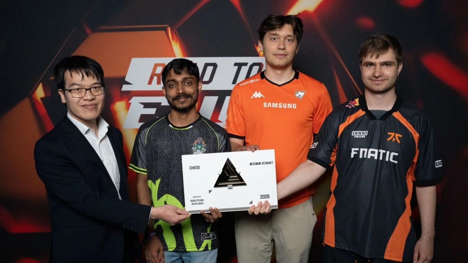 Lê Quang Liêm gia nhập Team Flash: Cú bắt tay lịch sử của Esports Việt Nam