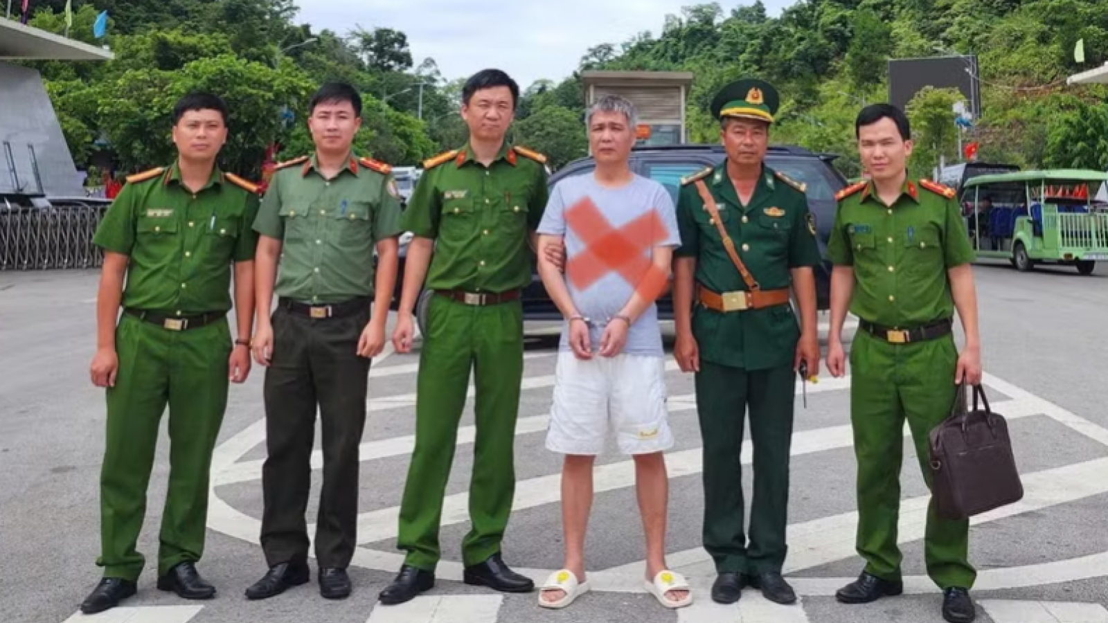 Đối tượng người nước ngoài lừa đảo hơn 8 triệu Nhân dân tệ, trốn truy nã