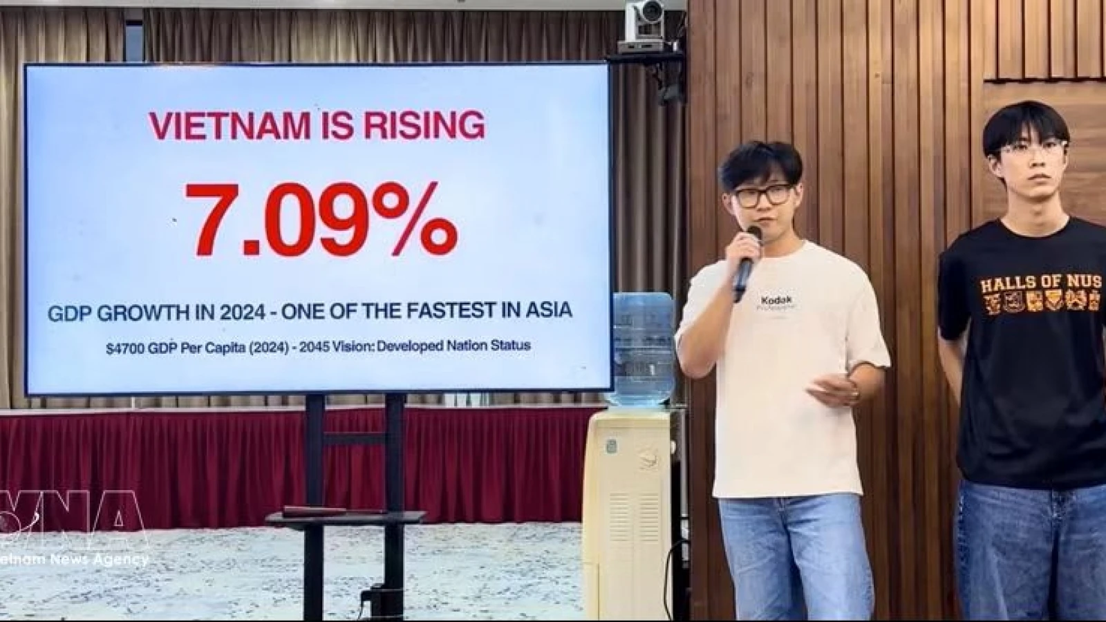 Vietnam attracts growing interest through NUS friendship initiative