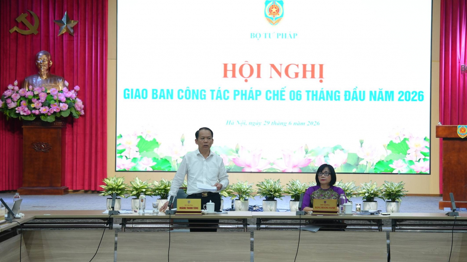 Bộ trưởng Tư pháp: Giải quyết triệt để tình trạng nợ đọng văn bản
