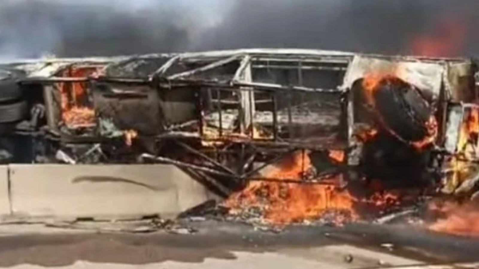 Tai nạn xe bus kinh hoàng tại Iraq khiến 21 người thiệt mạng