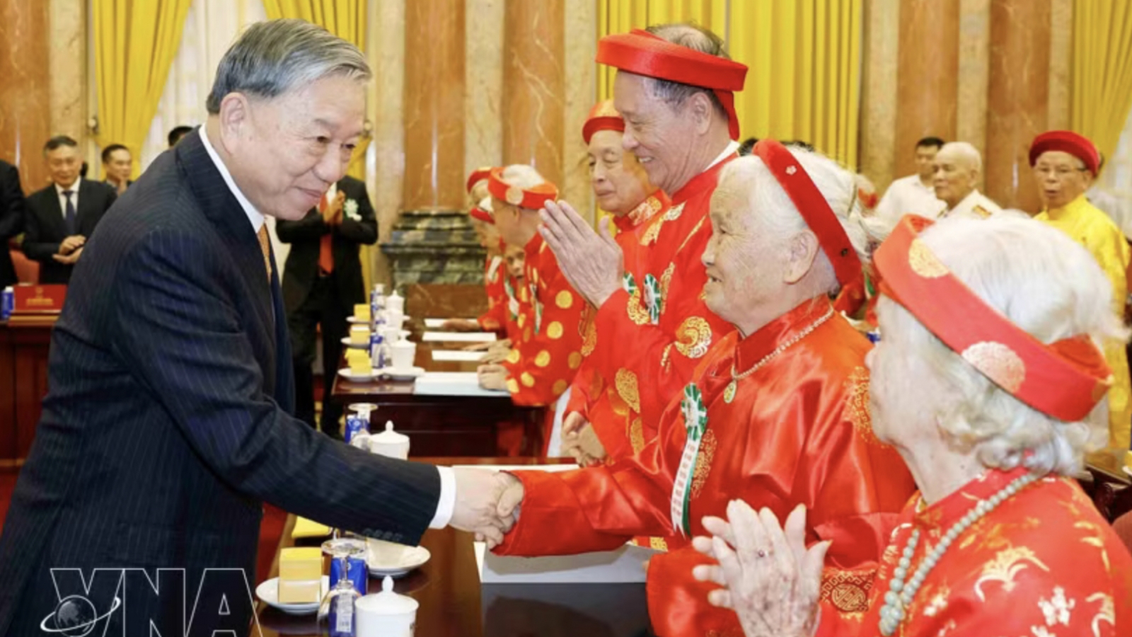 Top leader calls for new mindset on elderly's role in national development