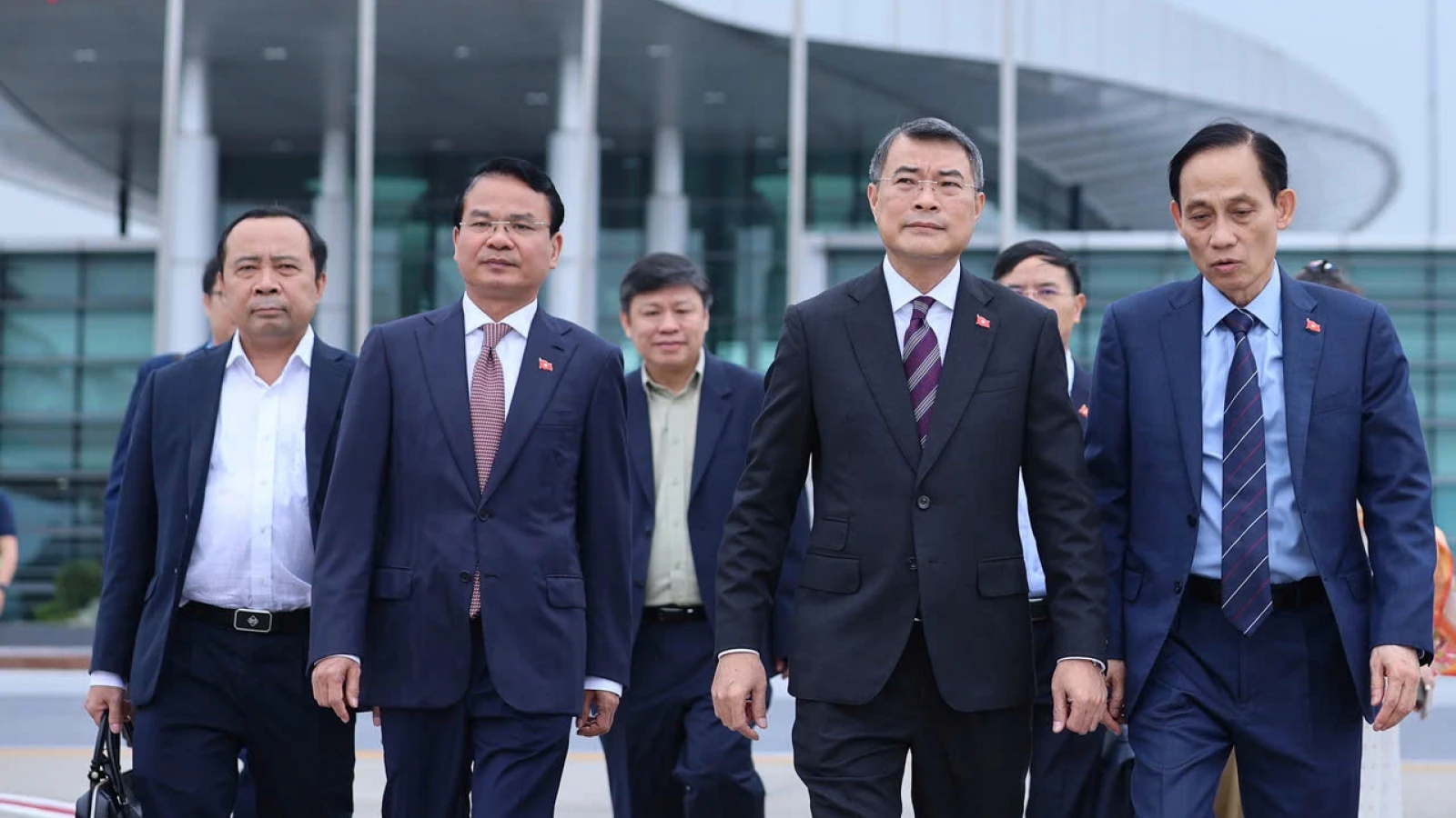 Thủ tướng Lê Minh Hưng lên đường dự Hội nghị Cấp cao ASEAN - Nga