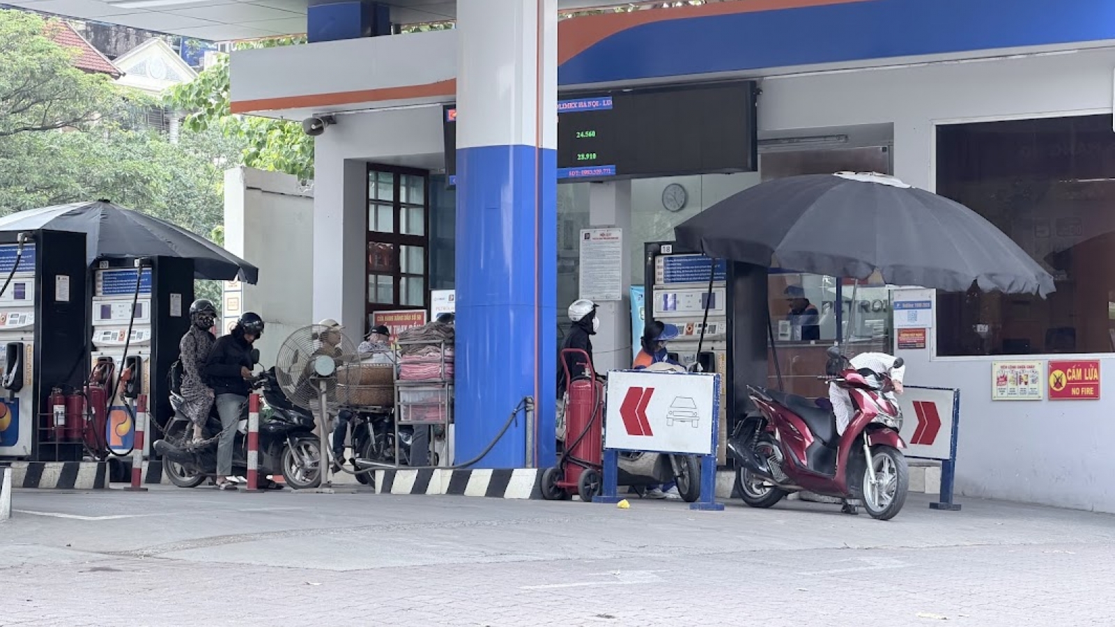 Hầu hết các mặt hàng xăng dầu đều giảm từ 15h00 chiều nay 6/8