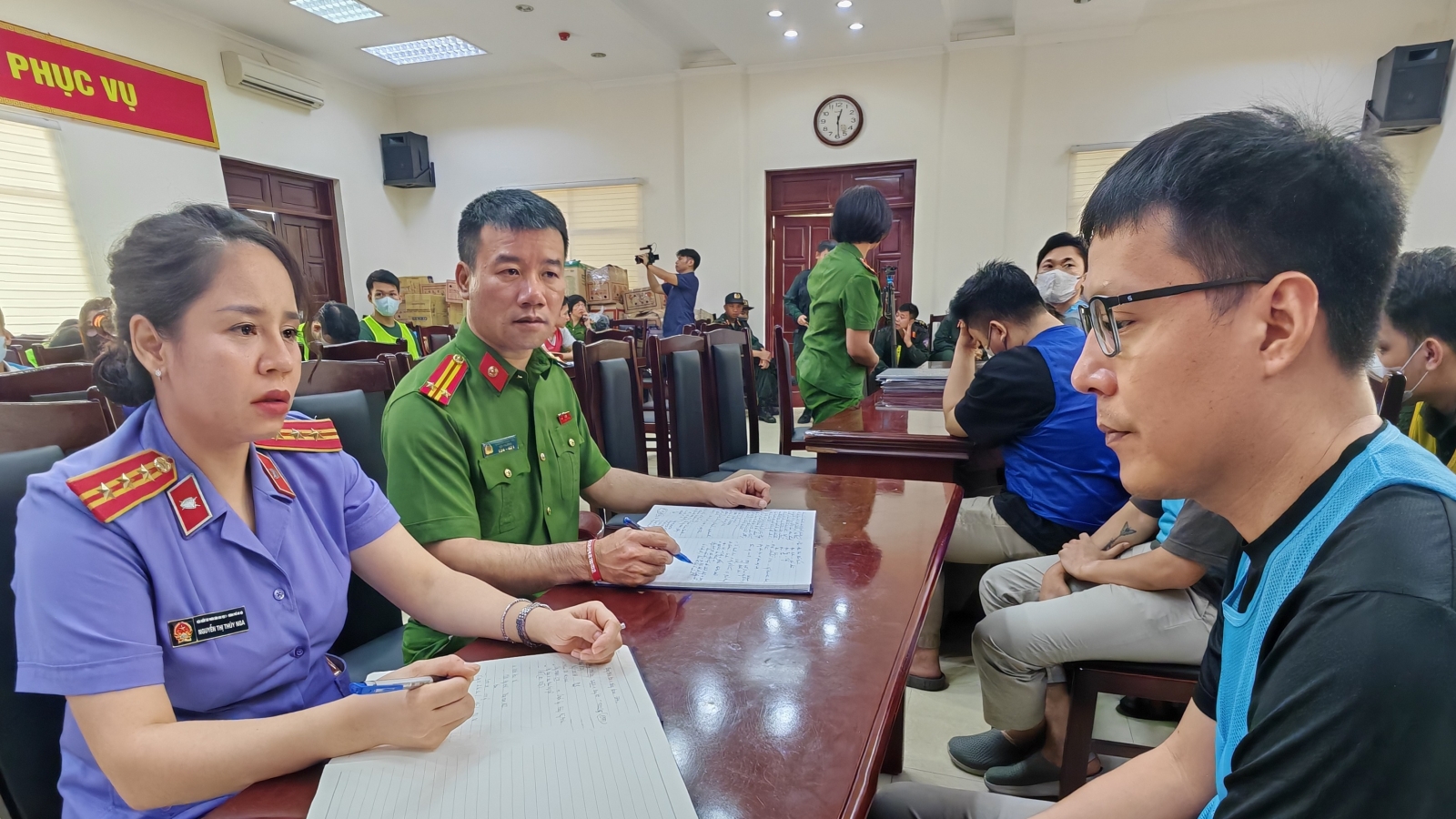 Hàng trăm bị can làm việc với cơ quan công an vụ lừa đảo hợp đồng kỳ nghỉ
