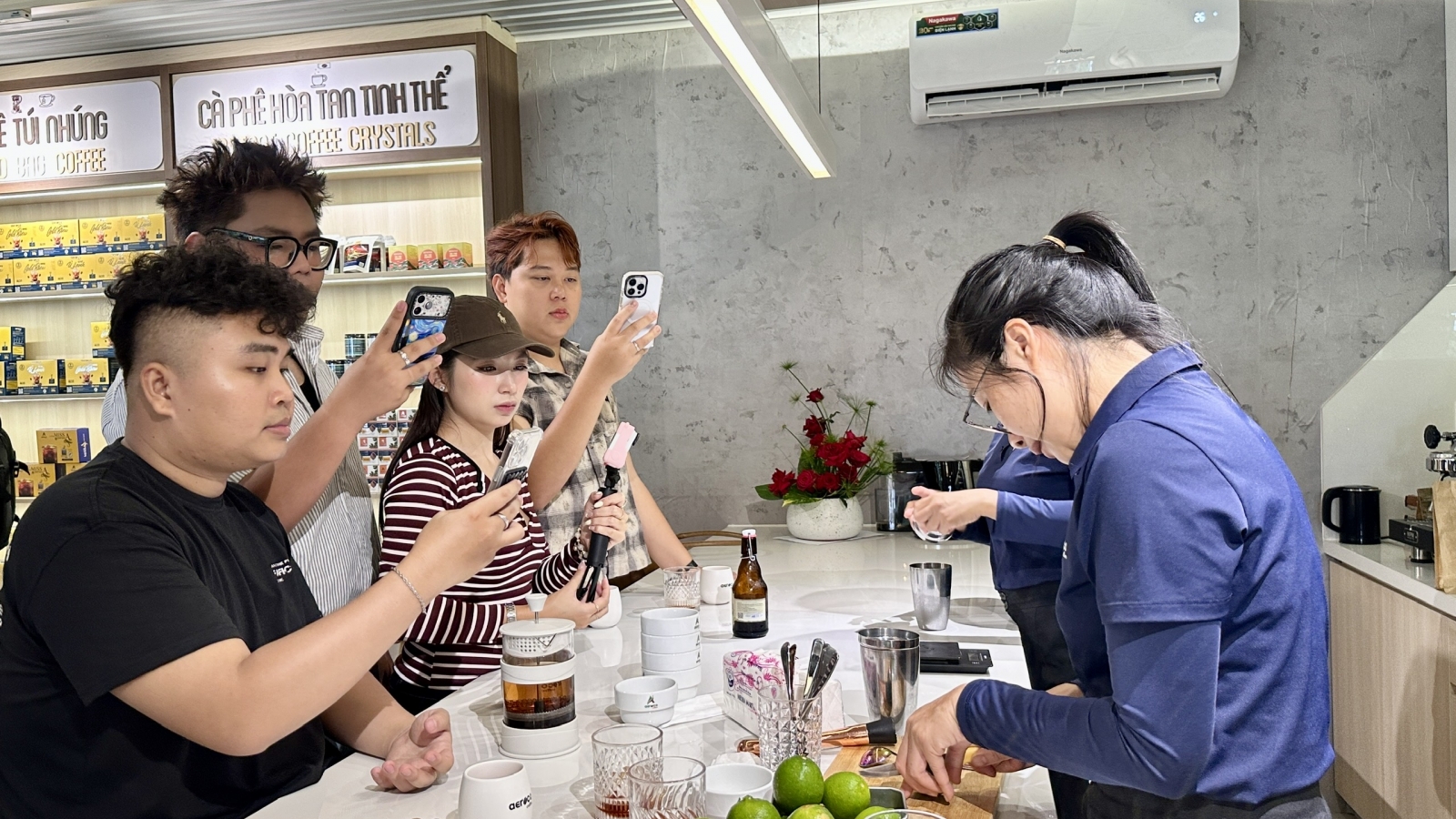 “Hành trình từ vườn đến tách cà phê” quảng bá thương hiệu cà phê Buôn Ma Thuột