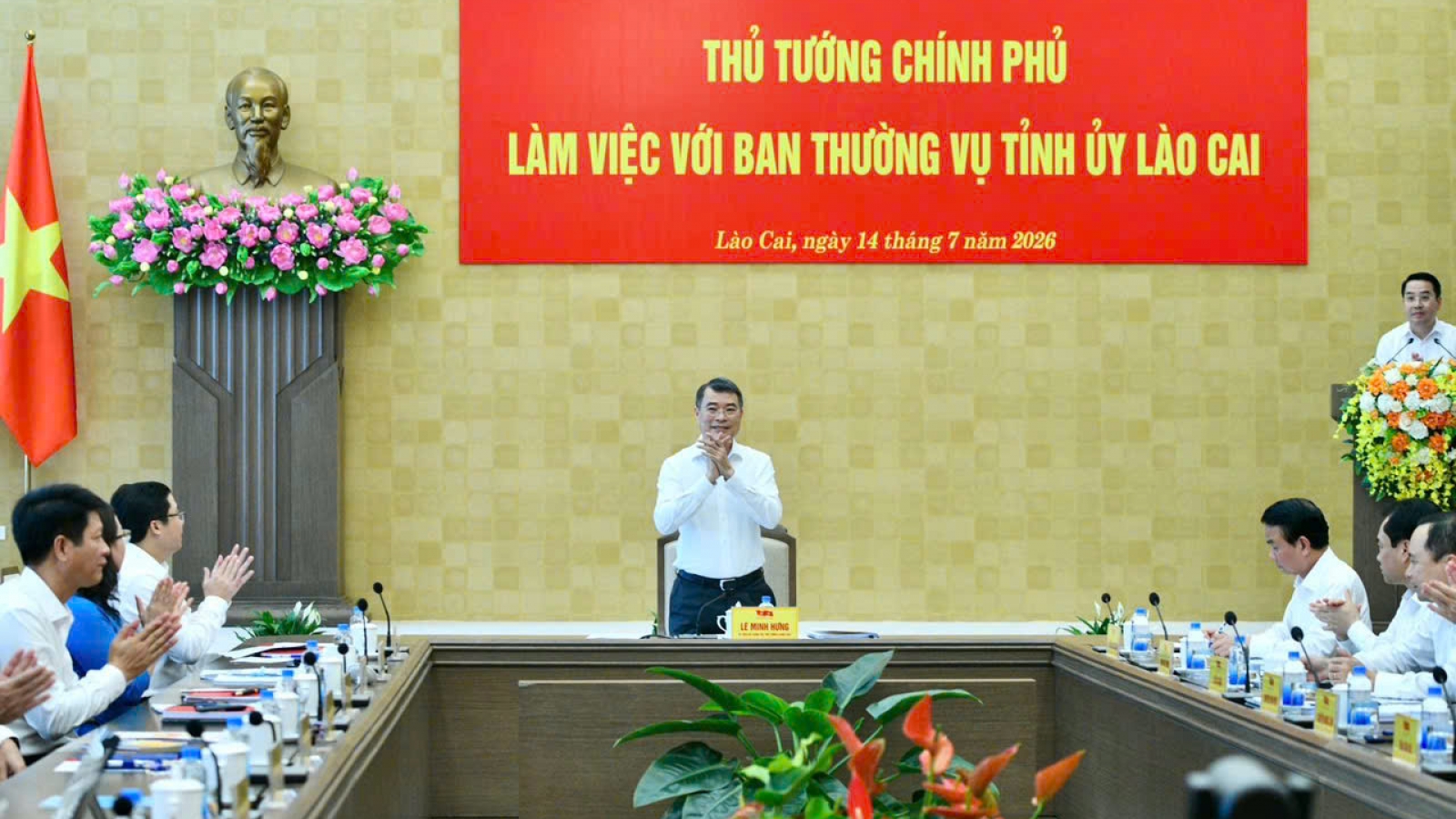 Thủ tướng Lê Minh Hưng làm việc với Ban Thường vụ Tỉnh uỷ Lào Cai
