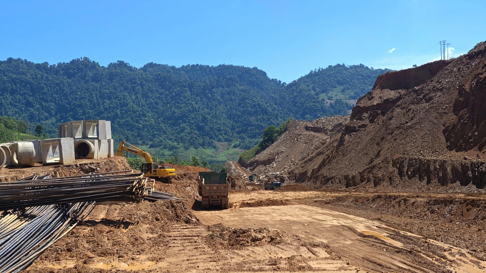 Sơn La gỡ điểm nghẽn, đẩy mạnh thu hút đầu tư để thúc đẩy tăng trưởng kinh tế