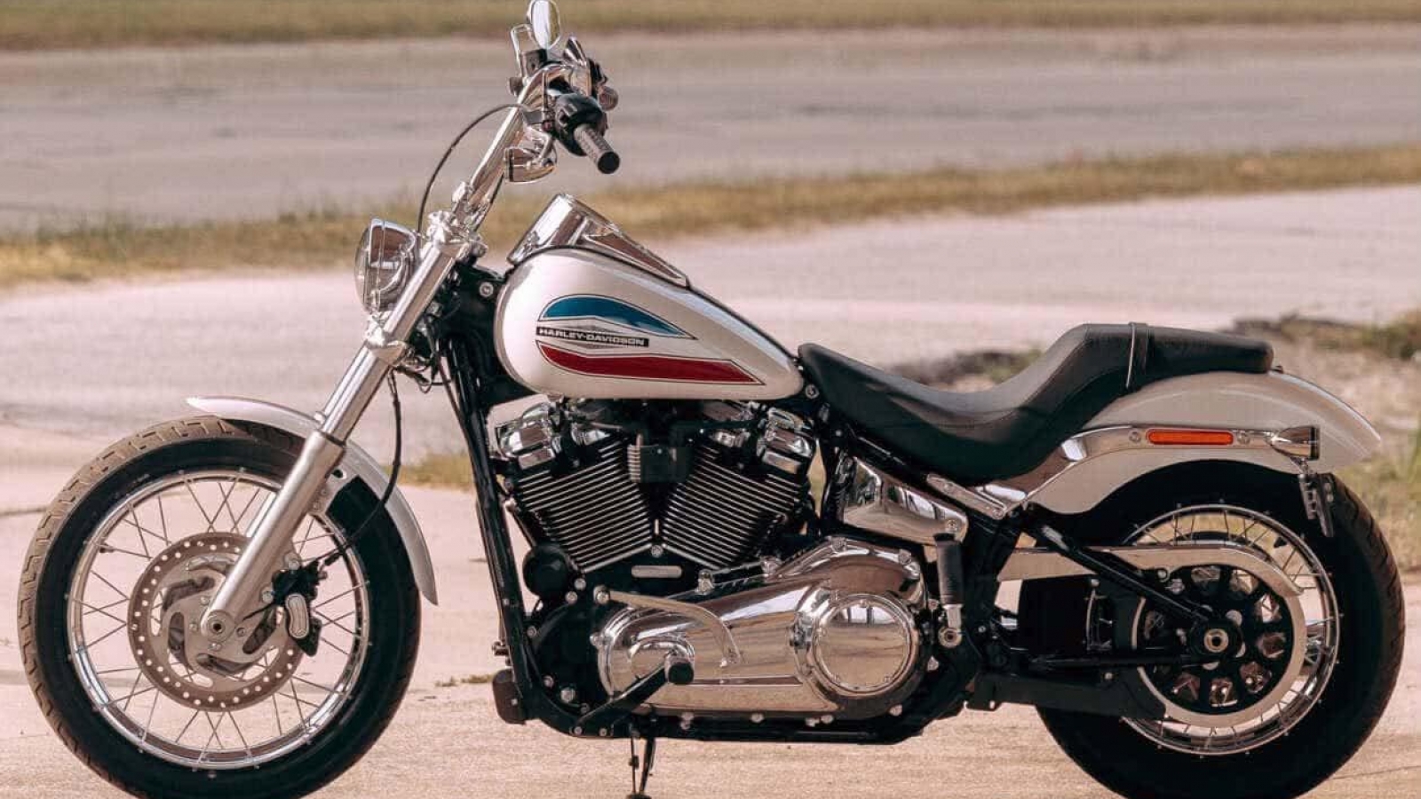 Harley-Davidson FXD Super Glide 2026 tái xuất, sản xuất giới hạn 2.500 chiếc