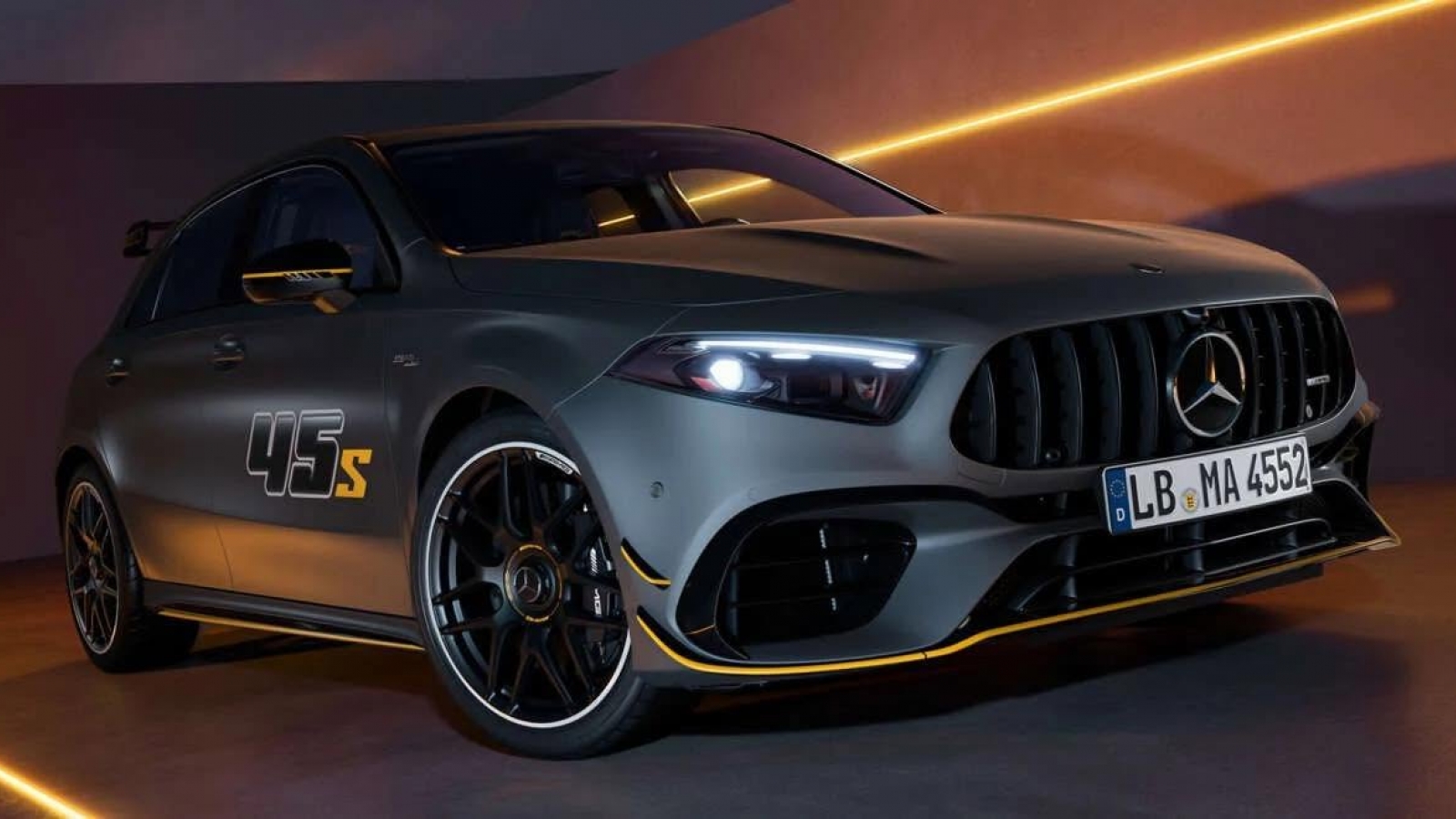 Mercedes-AMG A45 S Final Edition ra mắt, động cơ 2.0L 421 PS sắp biến mất