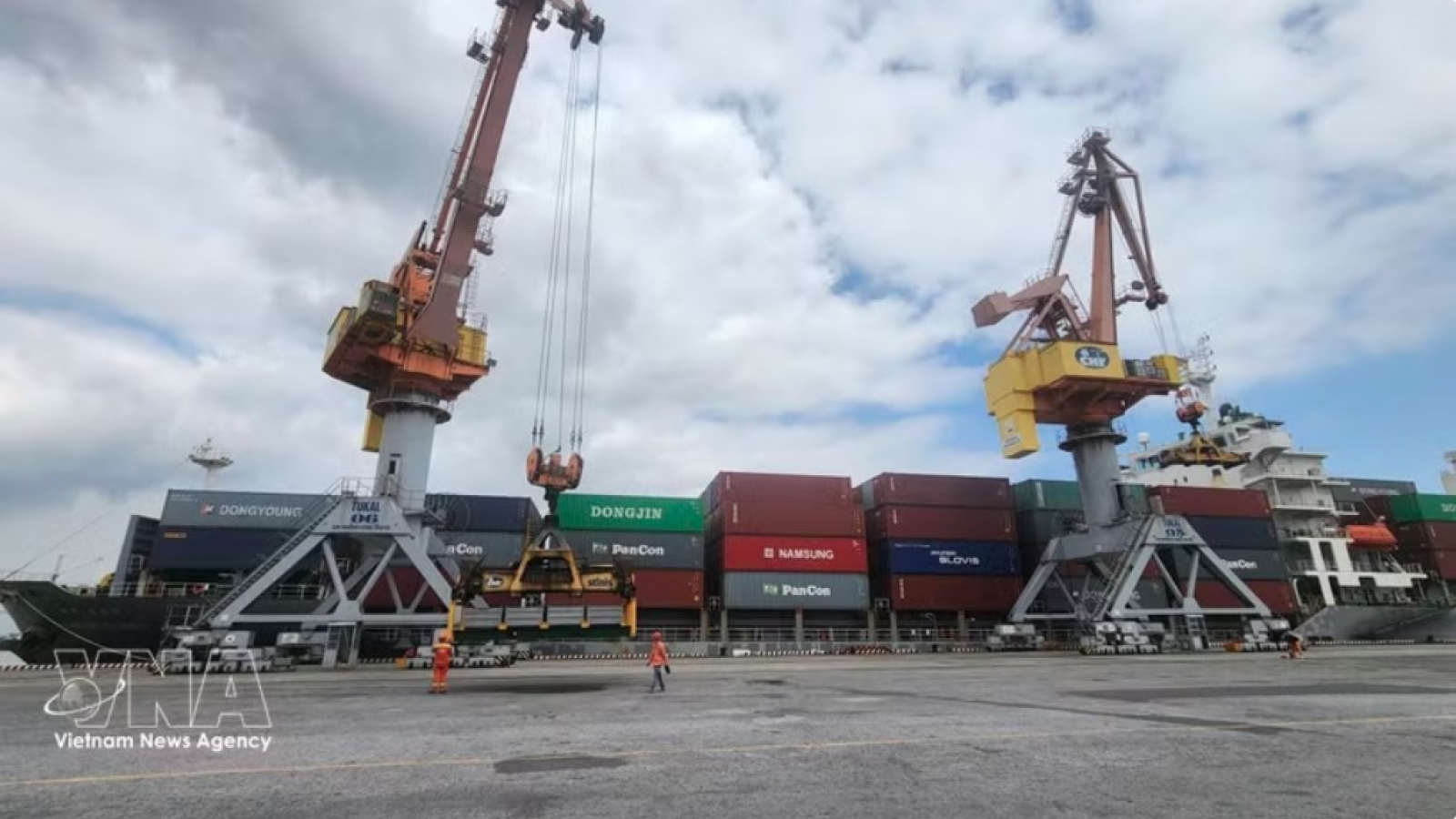 Vietnam upgrades seaport network to strengthen maritime competitiveness