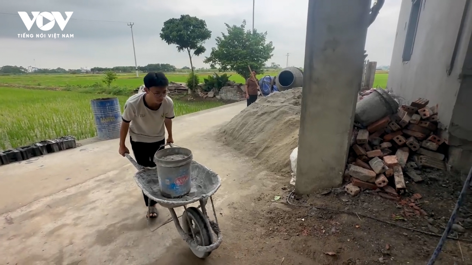 Cậu học trò xứ Thanh và nghị lực trở thành Á khoa tại kỳ thi tốt nghiệp THPT 2026
