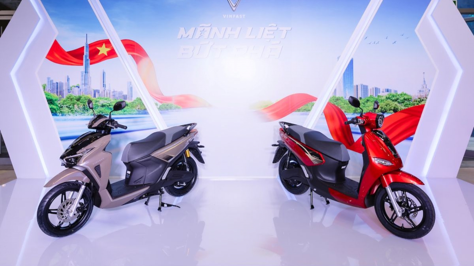 Vinfast ra mắt xe máy điện Kinet và Kyo - Nâng tầm trải nghiệm di chuyển xanh