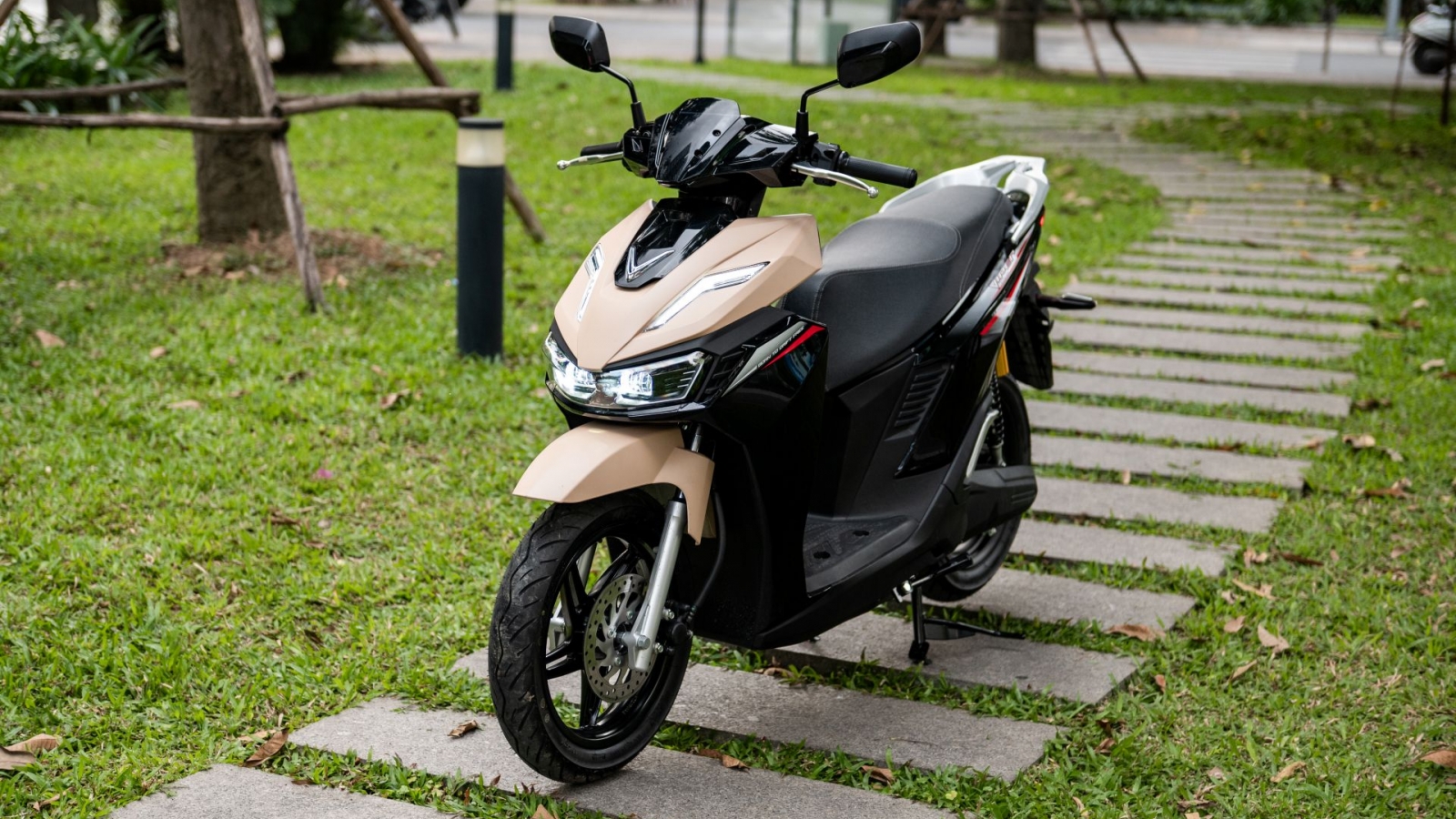 VinFast Viper đổi pin tiện, leo dốc khỏe: Xe điện cho người thích chất thể thao