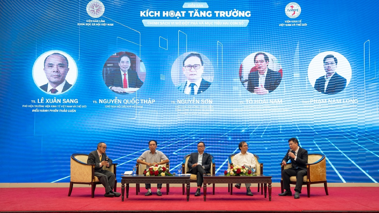 Nhiều kiến nghị chính sách thúc đẩy tăng trưởng hai con số