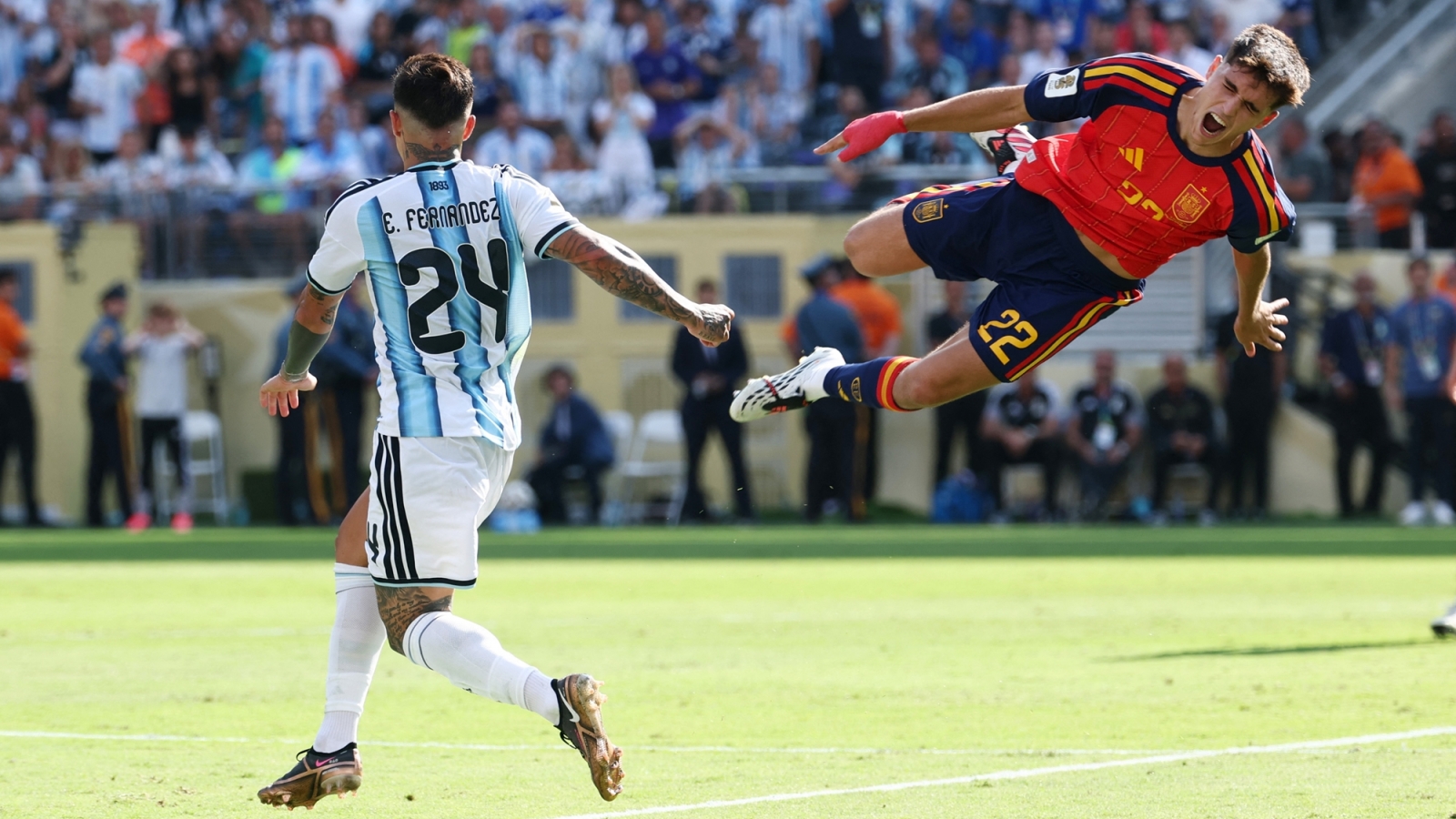 ĐT Argentina nối dài truyền thống chơi xấu ở chung chung kết World Cup