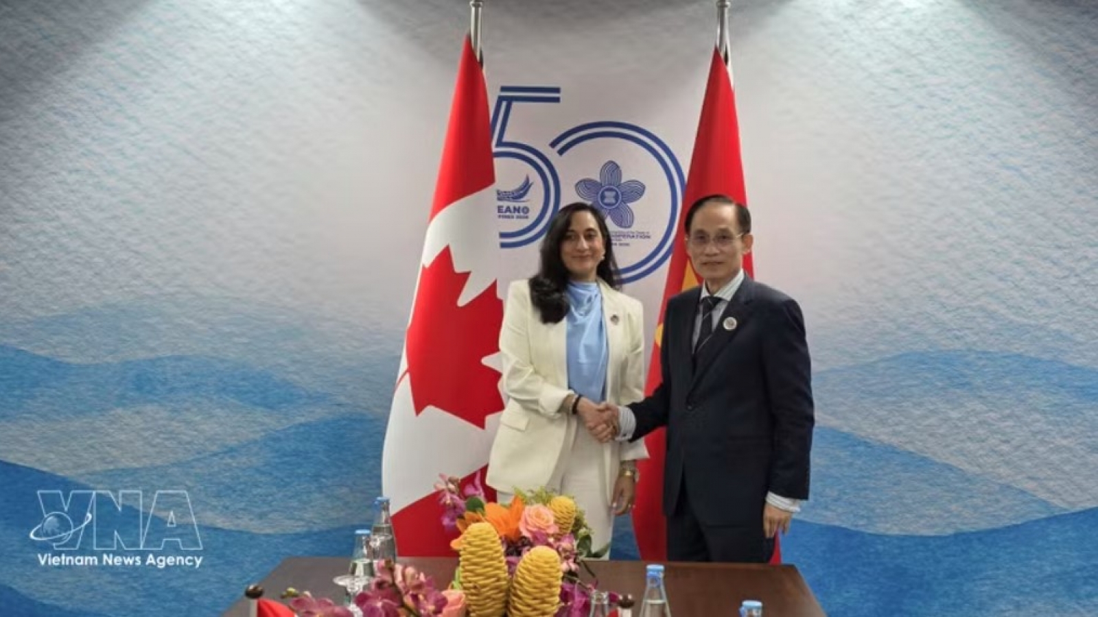 Vietnam promotes ties with Canada, New Zealand at AMM-59