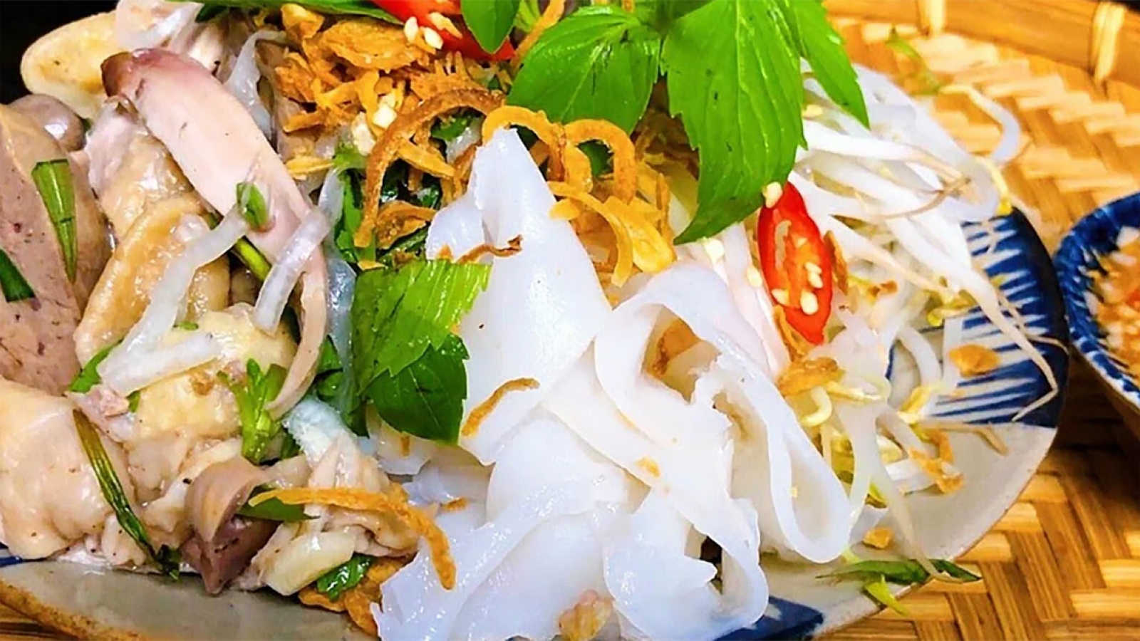 Vì sao bánh ướt lòng gà Đà Lạt được TasteAtlas vinh danh ẩm thực đường phố hấp dẫn