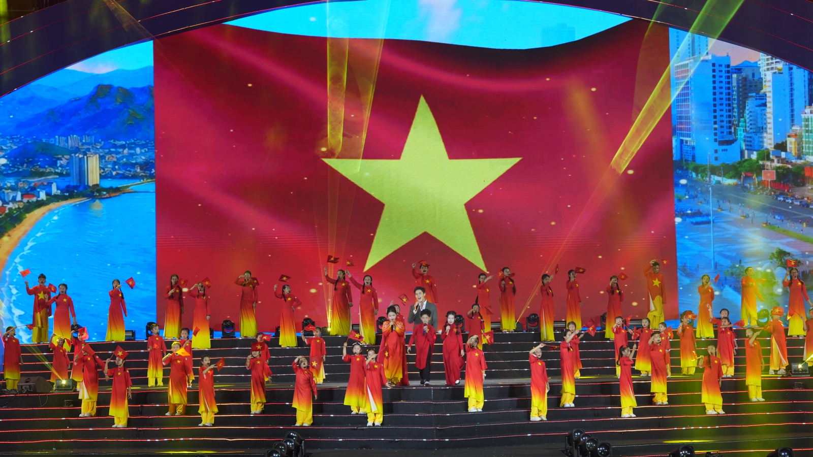 Bế mạc Festival Biển Khánh Hòa 2026: Lan tỏa khát vọng vươn tầm quốc tế