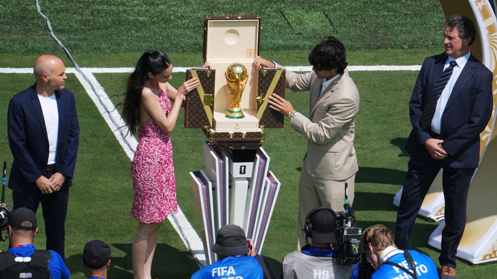 Dàn sao đình đám làm nên lễ bế mạc World Cup 2026 đầy cảm xúc