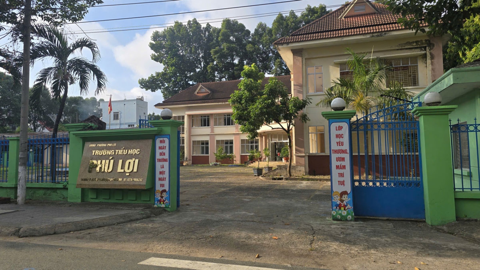 Biến trụ sở bỏ hoang thành trường học, giải bài toán quá tải học sinh