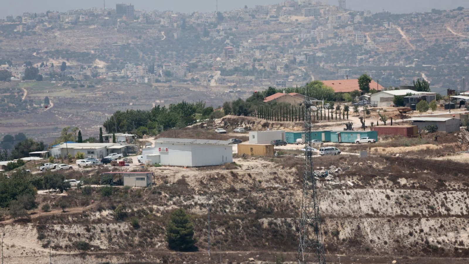 Quân đội Israel chuẩn bị mở chiến dịch quy mô lớn ở Bờ Tây sau bạo lực