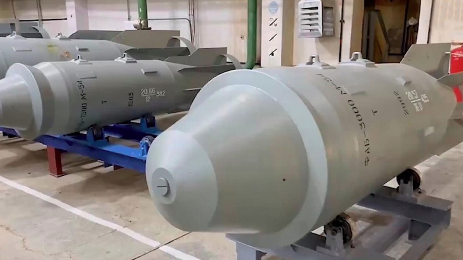Nga hồi sinh bom FAB-3000 thời Liên Xô thành vũ khí đáng gờm tấn công Ukraine