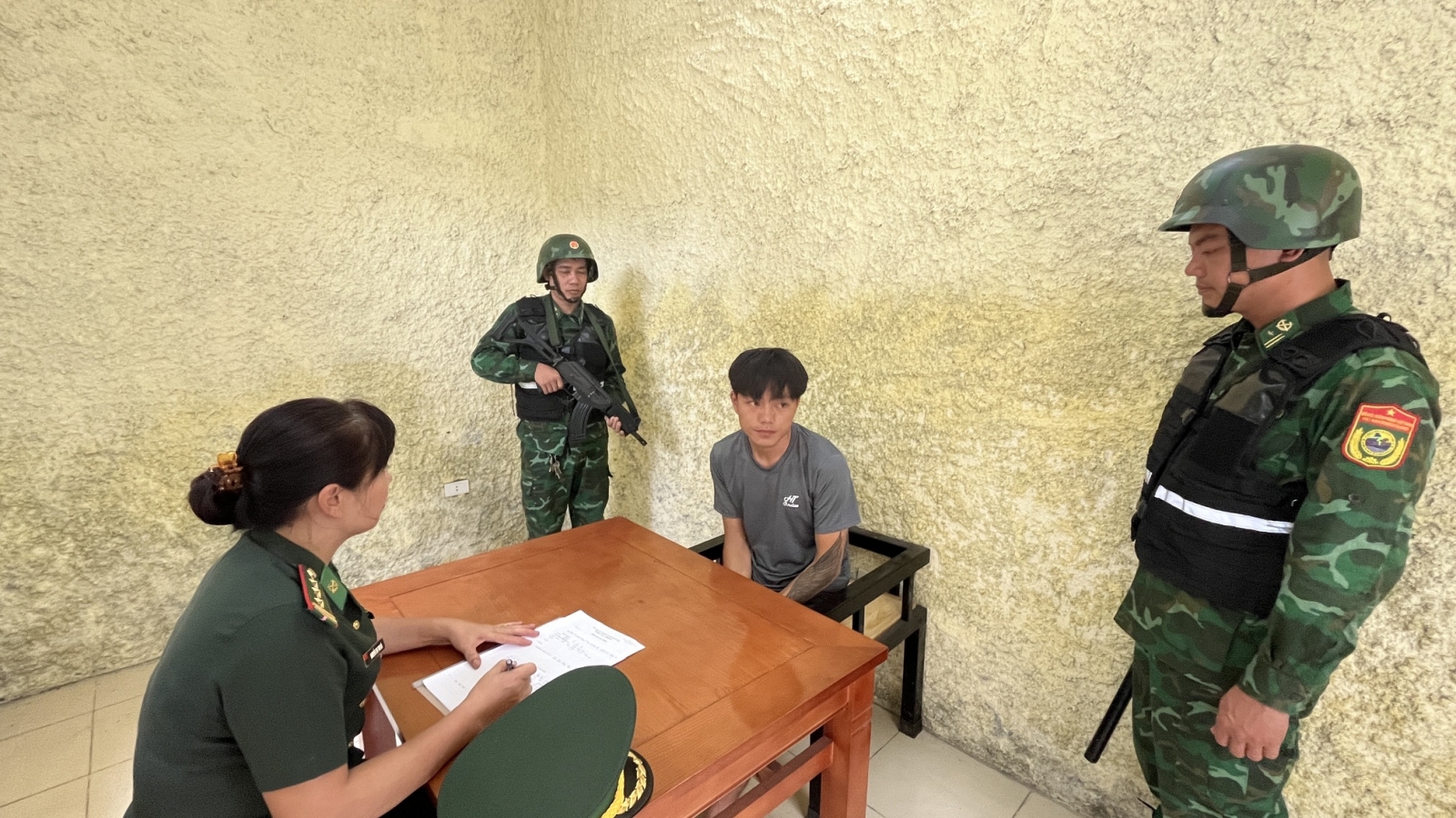 Triệt phá đường dây lừa bán cô gái 14 tuổi sang Trung Quốc với giá 9 vạn tệ