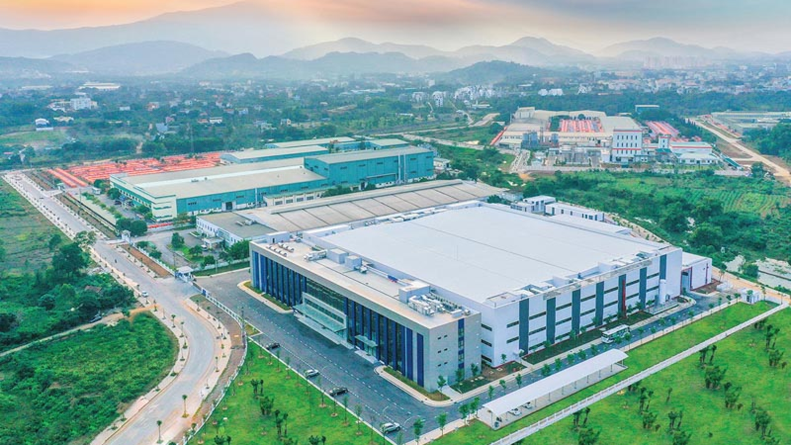 Nghị quyết 10: Định hình mô hình tăng trưởng dựa trên công nghệ, tri thức