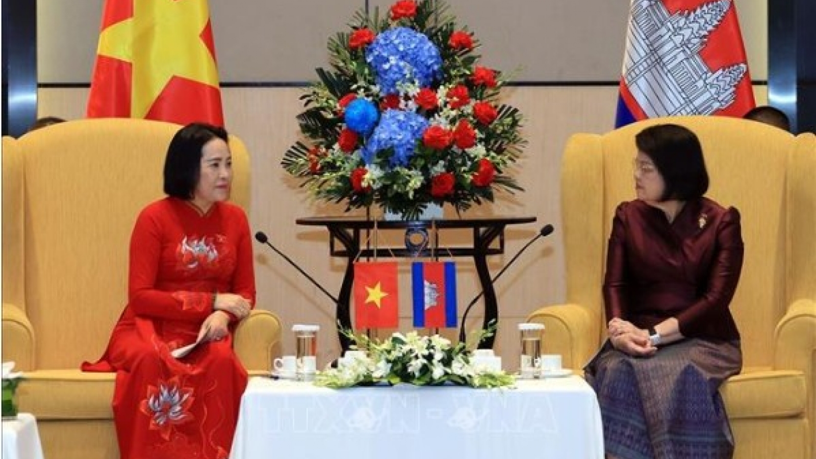Vietnam, Cambodia bolster legislative cooperation, people-to-people ties