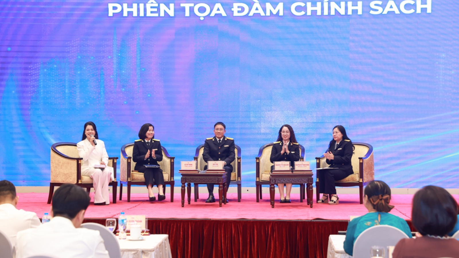 Bán hàng online: Sàn TMĐT đã nộp thuế thay, người bán có cần xuất hóa đơn?