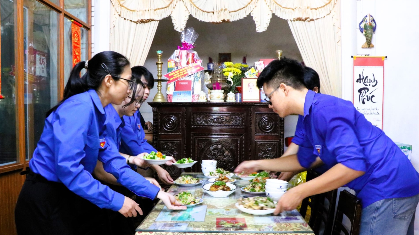 Bữa cơm đặc biệt bên các Mẹ Việt Nam Anh hùng dịp 27/7