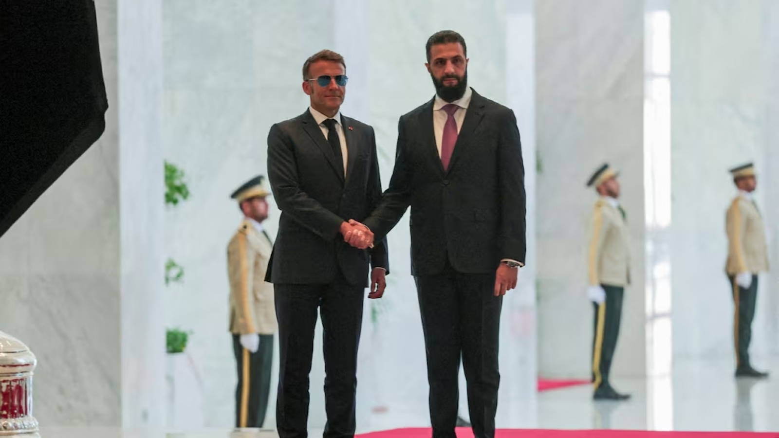 Pháp và Syria ký loạt thỏa thuận hợp tác trong chuyến thăm của Tổng thống Macron