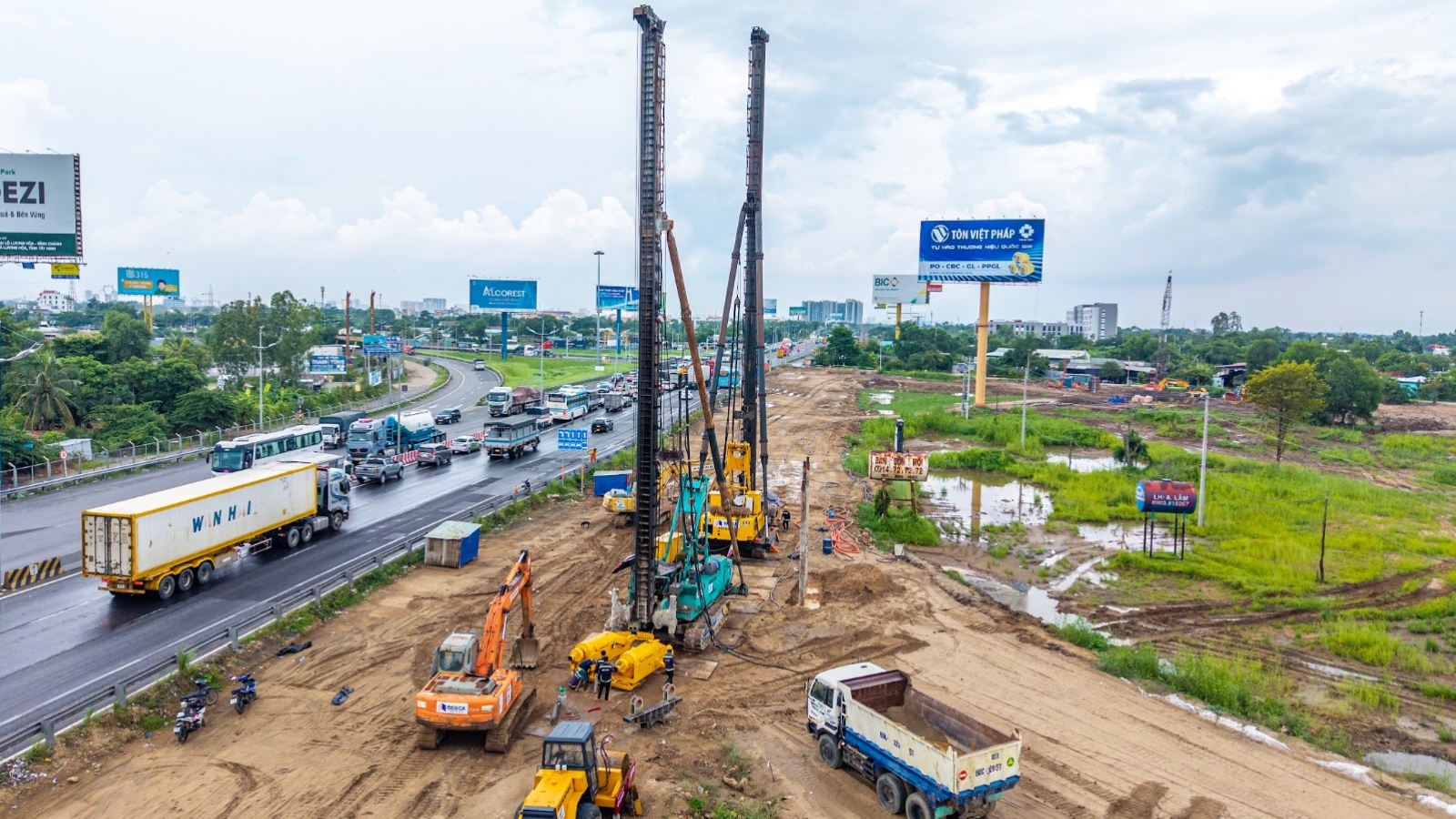 Dự án mở rộng cao tốc TP.HCM-Trung Lương-Mỹ Thuận vẫn đang mắc kẹt mặt bằng