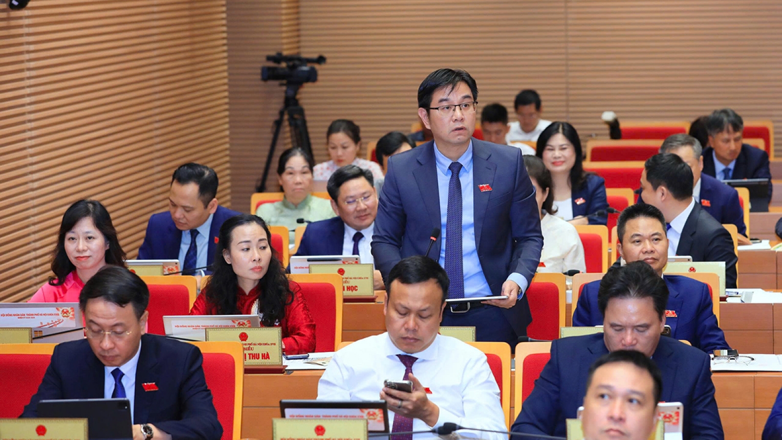 Hà Nội không thể tăng trưởng hai con số bằng cách làm cũ