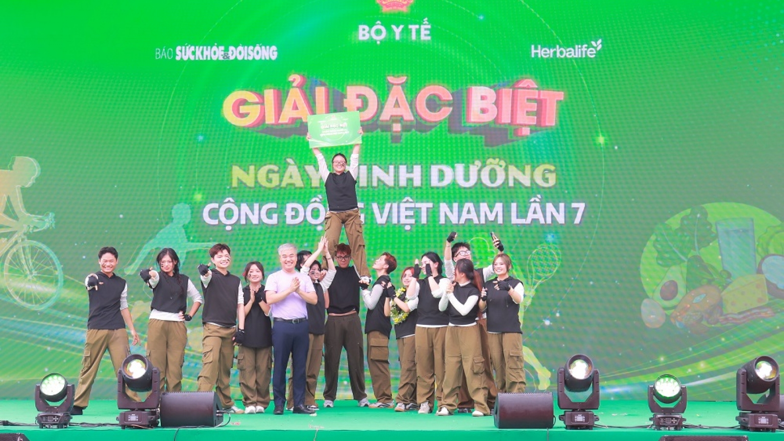 Herbalife Việt Nam tiếp sức người trẻ xóa bỏ tình trạng lười vận động