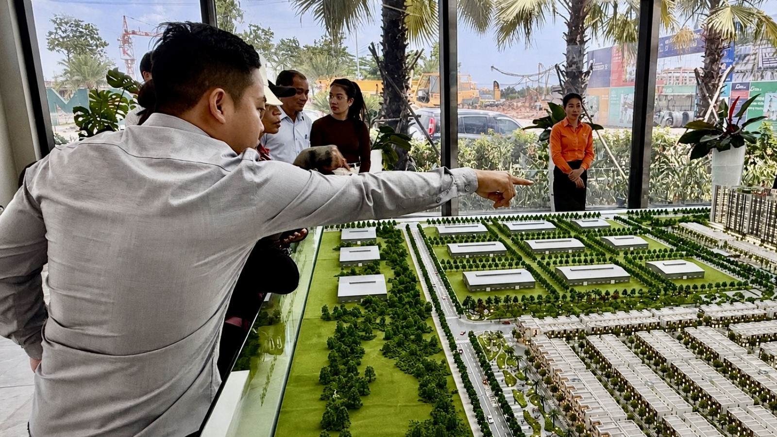 HoREA kiến nghị về nhận cọc sớm: Dòng tiền cho doanh nghiệp, rủi ro cho người mua