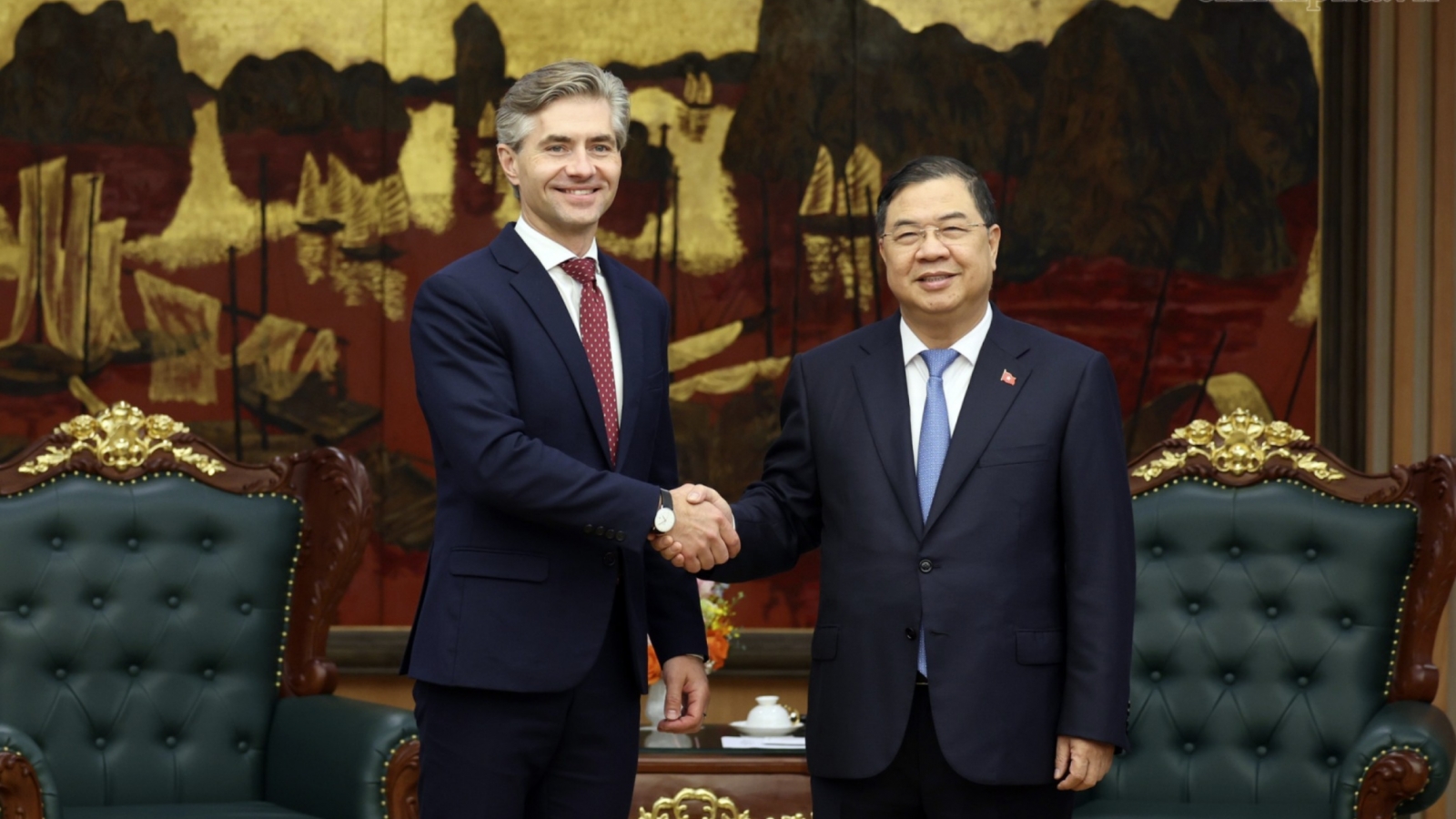 Deputy PM Pham Gia Tuc wishes for deeper strategic partnership with Lithuania