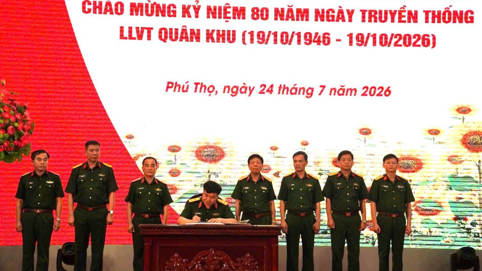 Quân khu 2 phát động thi đua cao điểm chào mừng kỷ niệm 80 năm ngày truyền thống