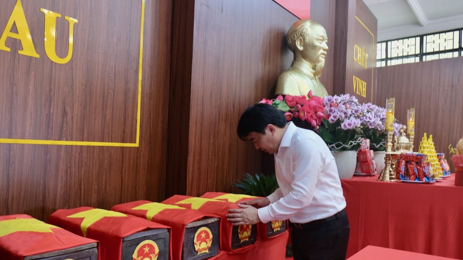 Những người gắn bó từ ngày đầu tìm kiếm hài cốt liệt sĩ tại Công viên Lê Thị Riêng