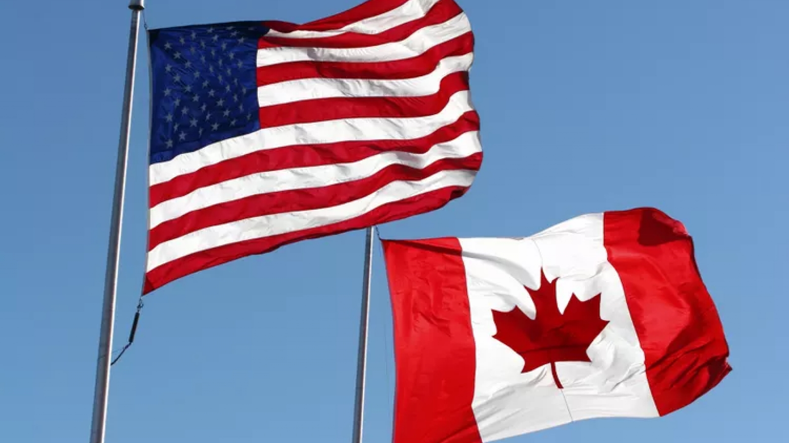 Mỹ áp thêm thuế 50% đối với nhiều hàng hóa Canada