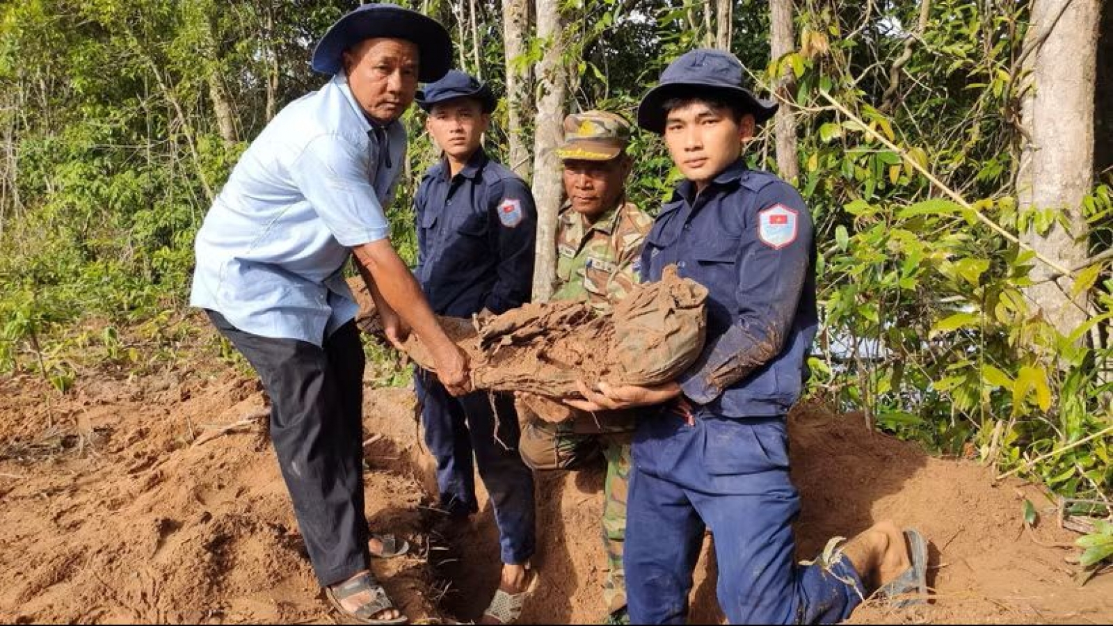 An Giang's teams conclude mission to recover fallen soldiers' remains